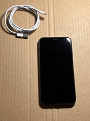 Apple iPhone 11 64GB black Unlocked A2111 (CDMA + GSM) READ