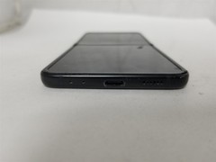 Samsung Galaxy Z Flip3 5G 128GB Black SM-F711U (AT&T Only) Damaged zD3021