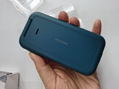 New – Nokia 2660 Flip Unlocked Dual-SIM 128MB large-sized physical buttons