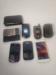Lot Of 6 Vtg Cell Phones ~ Verizon KYOCERA, Samsung GALAXY S II, 2 Blackberries+