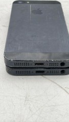 Apple iPhone 5 A1429 4-inch iOS Smartphone Bundle Lot of 2