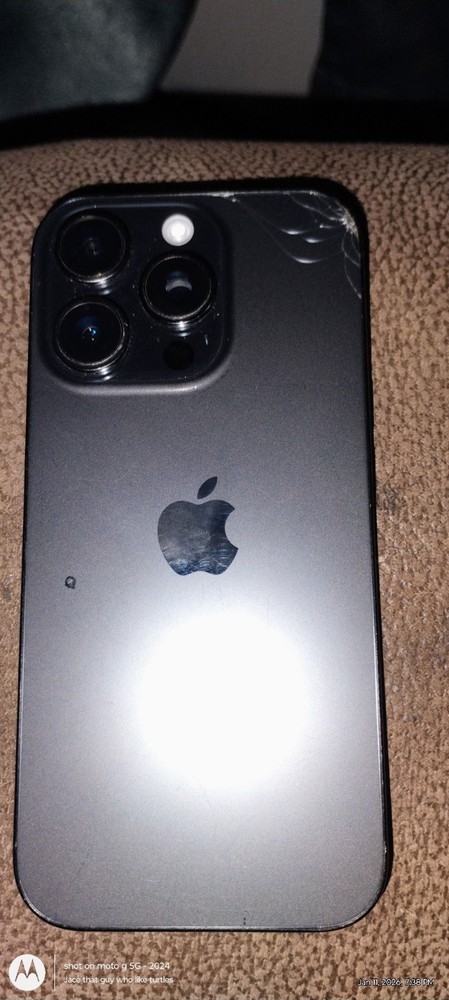 Apple iPhone 16 Pro Small scratches – 128 GB – Black Titanium (Verizon)