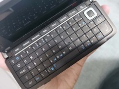 Nokia E Series E90 Communicator ,3G , Symbian , Business Foldable Keyboard