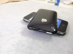 full working Unlocked Original Apple iPhone 3G – 16GB – white black (GSM) IOS3