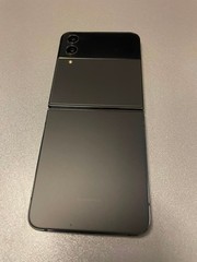 Samsung Galaxy Z Flip4 5G 256GB Gray Unlocked Black Spot Knox ON SM-F721U1