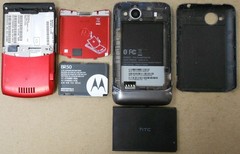 Lot of 2 Vintage Phones No Pwr for Parts/Repair V3m & Wildfire 0421-07M