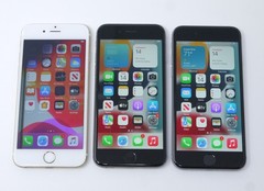 Lot of 3 Working Various Apple iPhone 6s A1688 32GB – 128GB Smartphones