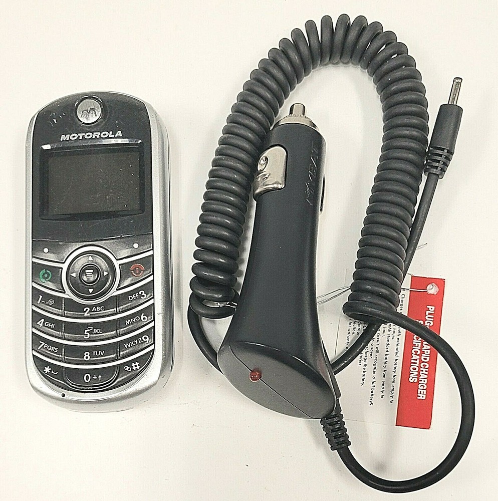 Motorola C139 – Black and Silver ( TracFone ) Cellular Phone – Bundled / No Back