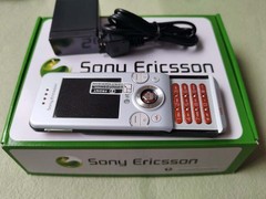 White Sony Ericsson W580i – unlocked 2G netwroks keyboard slide mobile phone s7