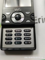 Sony Ericsson w995 w995i 3G WIFI Bluetooth GPS 8MB Camera mobile Keyboard phone