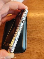 Vertu Constellation – 32 GB Alligator (Unlocked)