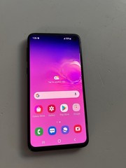 Samsung Galaxy S10e 128 GB Prism Black (Unlocked) AS-IS