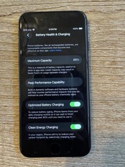 Apple iPhone SE (2nd Gen) 64GB Black Factory Unlocked Dual SIM eSIM