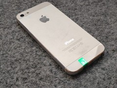 90%N ew Apple iPhone 5(not 5s) 16/32B UNlocked(any carrier) 3.5” Gift