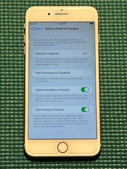 Apple iPhone 8 Plus – 256GB – Gold unlocked A1864 (CDMA + GSM)