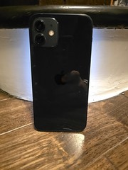 APPLE IPHONE 12 64GB SMARTPHONE UNLOCKED WORKING MGF43LL/A NICE