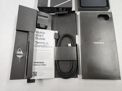 *PRISTINE* Samsung Galaxy Z Flip 7 SM-F766U1 Unlocked Jet Black 256GB *WARRANTY*