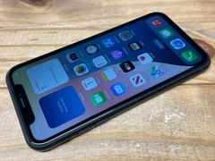 Apple iPhone XR – 128 GB – Black (GCI Locked) A1984 – Works – 79% Bat.