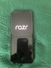 Motorola razr Foldable Flip Smartphone – razr Flip Style Phone