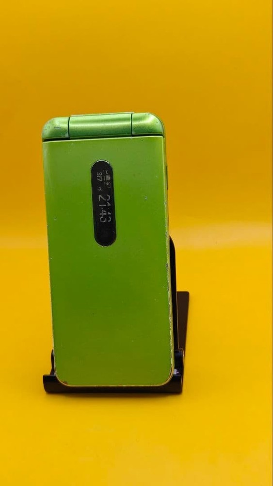 Kyocera GRATINA KYF31 4G Flip Phone – Green – Unlocked SIM Free – From Japan