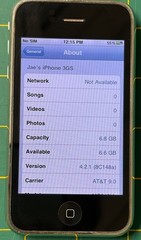 Vintage Apple iPhone 3GS on Rare iOS 4.2.1 – Black, 8 GB, New Battery
