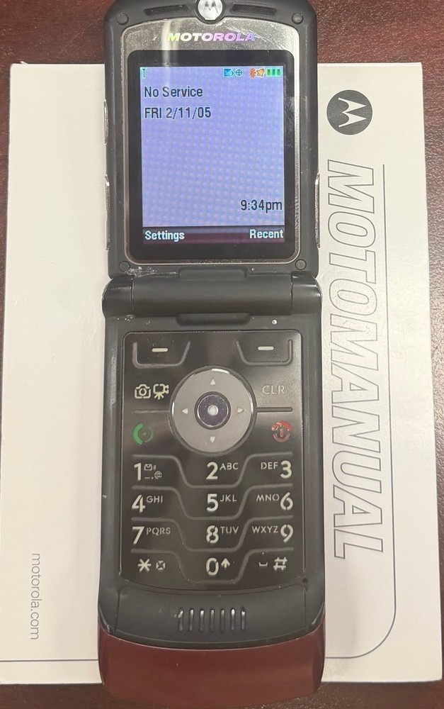 Motorola RAZR V3m – Maroon / Red (CDMA) Cellular Flip Phone -Rare Color 0403-01