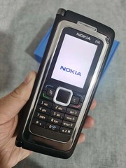 Nokia E90 3G Bluetooth WIFI GPS 4.0″ 3MP Unlocked Mobile CellPhone