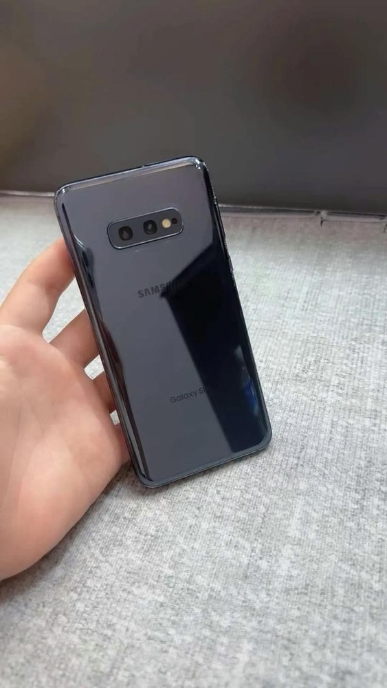 Samsung Galaxy S10E G970U 128GB Prism Black Factory Unlocked Smartphone-Open Box