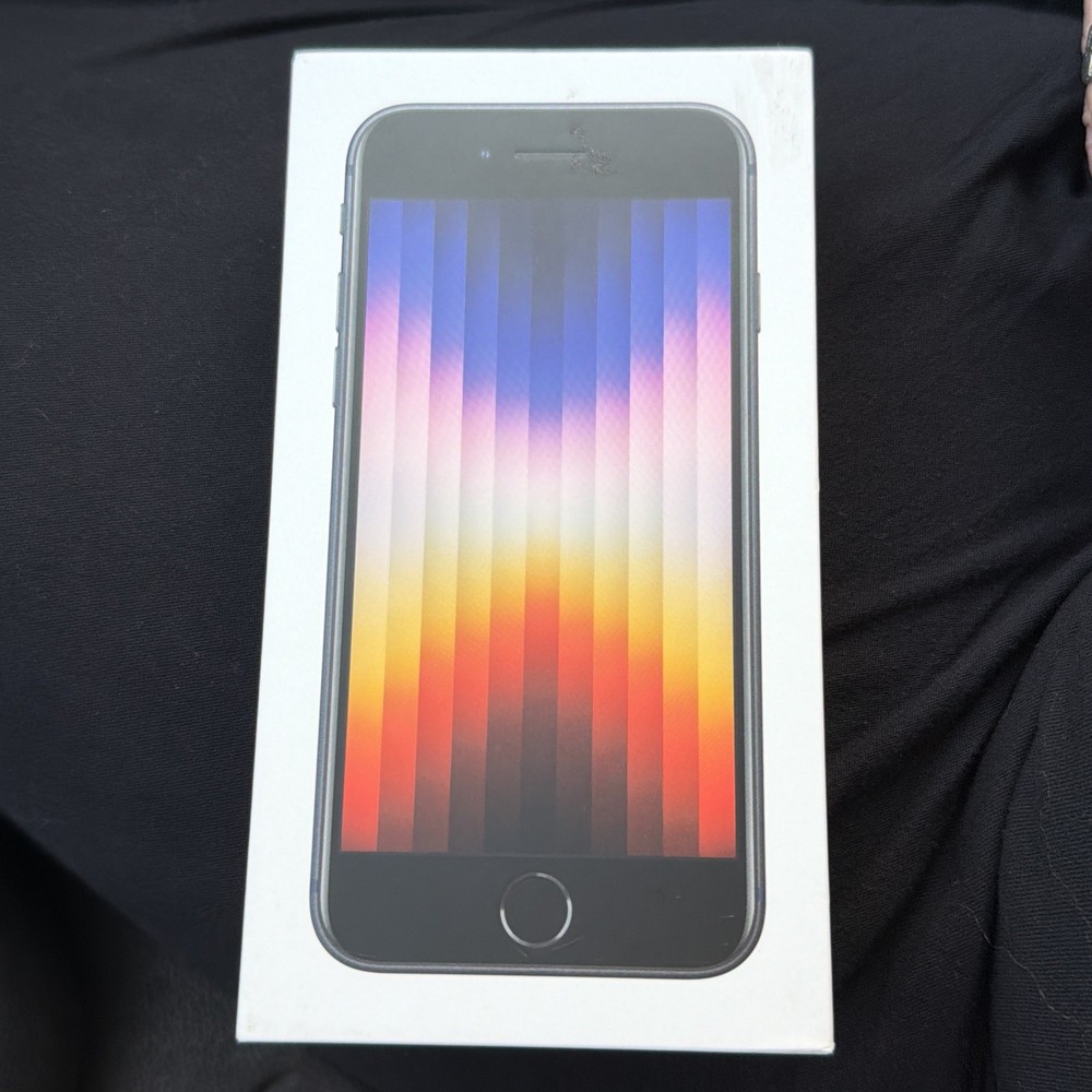 Apple iPhone SE (3rd Gen) – 64GB – Black (Total Wireless by Verizon)