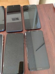 Lot of 8 Motorola Moto Z2 / G7 Power and other For parts