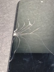 Samsung Galaxy A10e SM-A102U 32GB Cricket For Parts Repair Cracked Screen