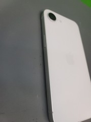 Apple iPhone 16e 5G 128GB eSIM MD0E4LL/A- Carrier Lock verizon