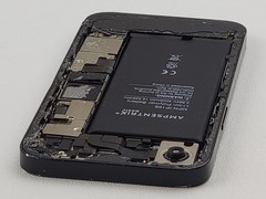 Apple iPhone 16e (A3212) 128GB – Black (Unlocked) Smartphone – *DAMAGED* – H7727