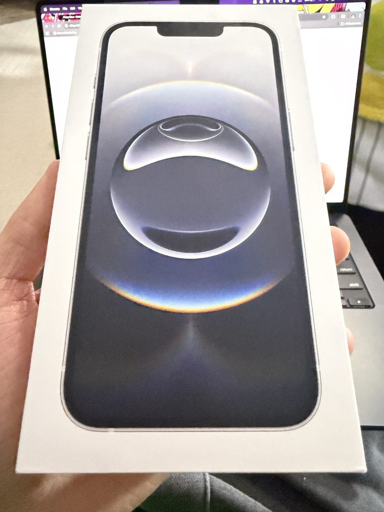 Apple iPhone 16e – 128 GB – White (TracFone & Straight Talk) | [BRAND NEW]