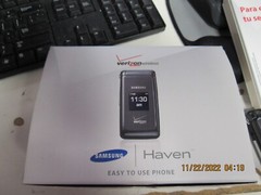 2 Samsung Haven Flip Cell Phones Model SCH-U320 (Verizon) With Charger