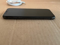 Apple iPhone XS 64GB Space Gray (Unlocked) A1920 (CDMA + GSM)