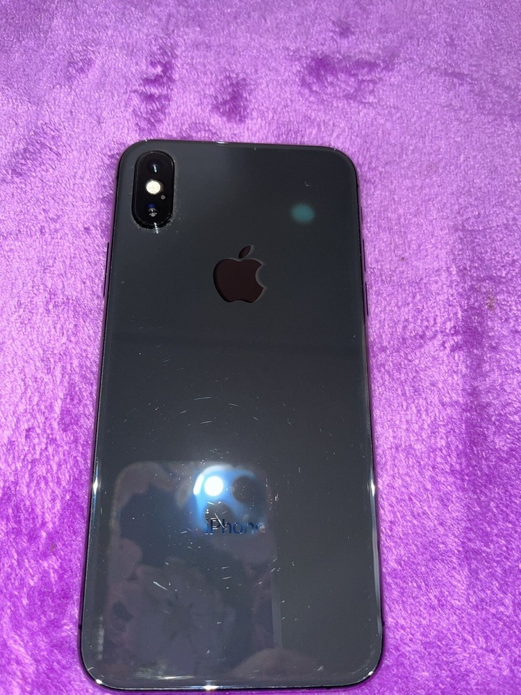 Apple iPhone XS – 64GB – Space Gray (Unlocked) A1920 (CDMA + GSM)