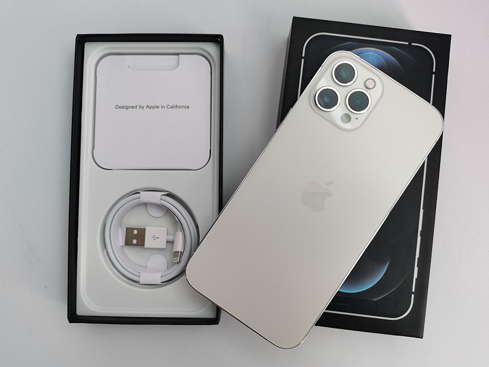 Boxed – iPhone 12 Pro Max 128GB/256GB/512GB (Unlocked) with FACE ID – Silver