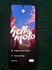 Motorola razr Foldable Flip Smartphone – razr Flip Style Phone