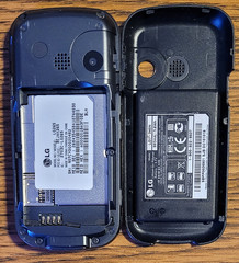 LG Banter LG265 / Rumor 2 – Gray Floral ( Bell ) Very Rare CDMA Slider Phone