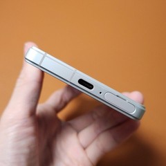 Sony Xperia 5 V XQ-DE44 128GB Silver Unlocked Global Model Slight Screen Burn