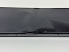 Motorola Razr (2024) XT2453-3 Koala Gray (Unknown) – Broken
