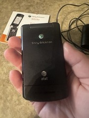 Sony Ericsson Walkman W518a – Gray and Silver ( AT&T ) Rare MP3 Flip Phone WORKS