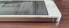 Apple iPhone 5s 16GB Silver/White AT&T 4.0in Smartphone ME306LL/A