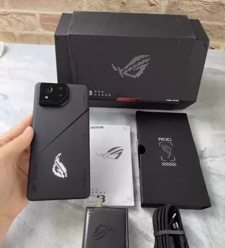 New Asus ROG Phone 8 Pro 6.78″ 50MP 5G 16+512GB Android gaming phone Global