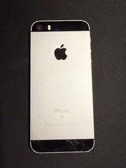 Apple iPhone SE – 32 GB – Silver (Unlocked) – Read Description