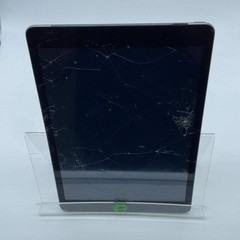 Broken Unlocked Apple iPad 7th Gen 32GB 18.3.1 MW6H2LL/A cracked screen