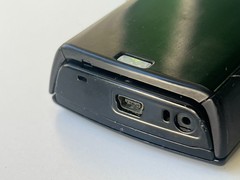 Genuine Nokia N95 8GB Mobile Phone NO BATTERY