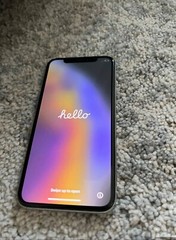 Apple iPhone XS – 64GB – Silver (Unlocked) A1920 (CDMA + GSM)