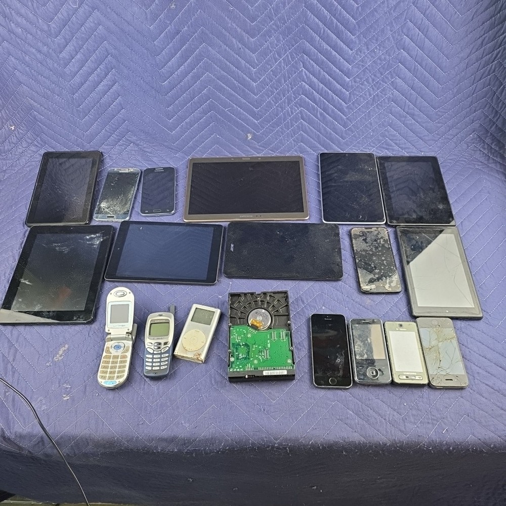 19 pcs Assorted Cell Phones, Tablet Mis. Electronic Parts, Scrap Gold Recovery